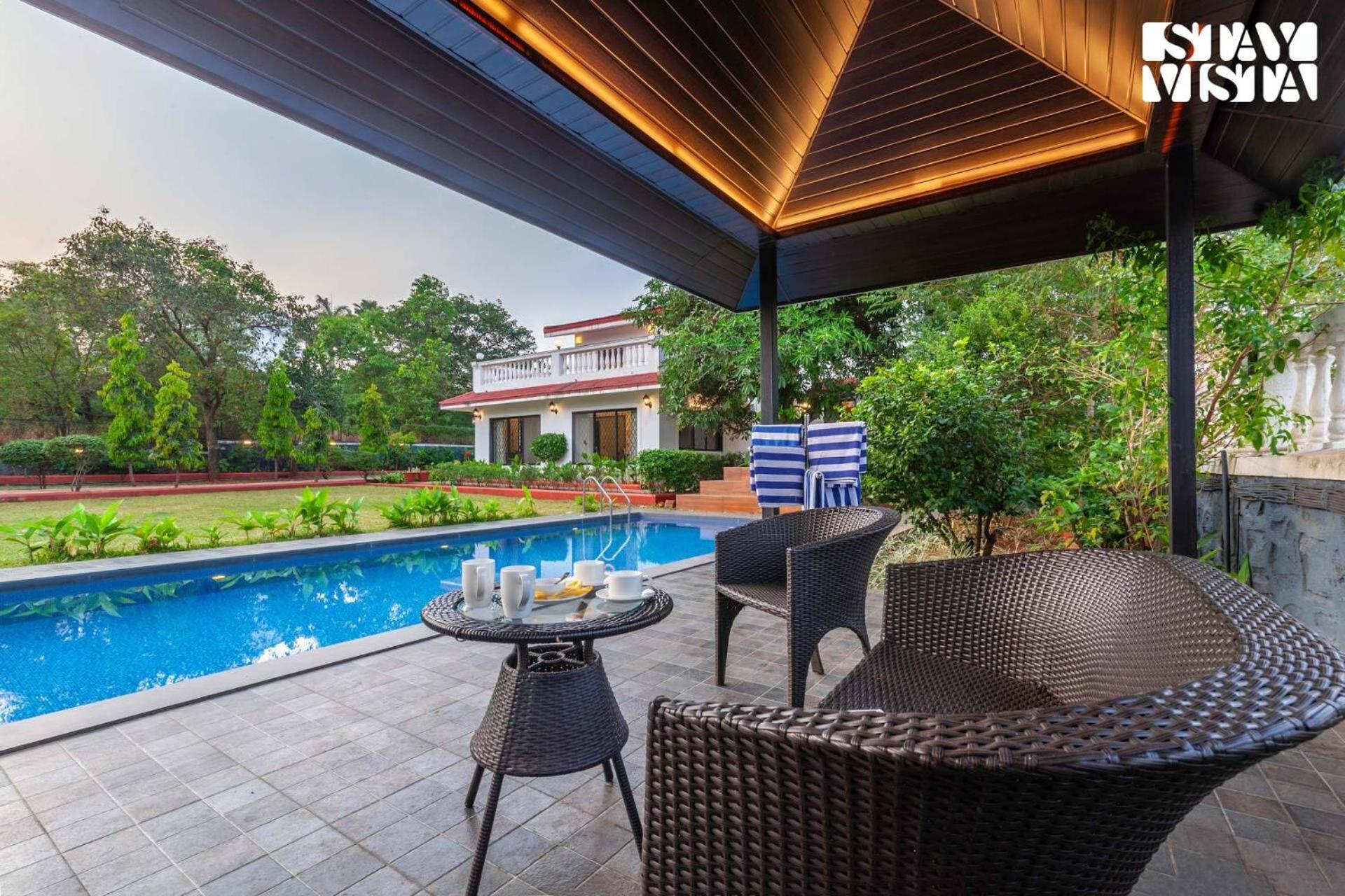 Villa Casa Enchante By Stayvista - Pool, Views, Ping Pong, And A Lush Lawn For A Perfect Retreat