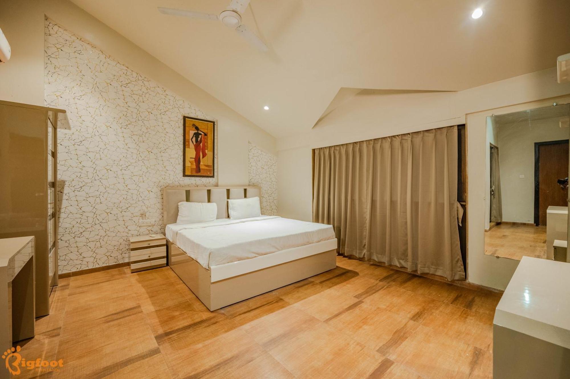 97 Royal Vista Khandala Villa