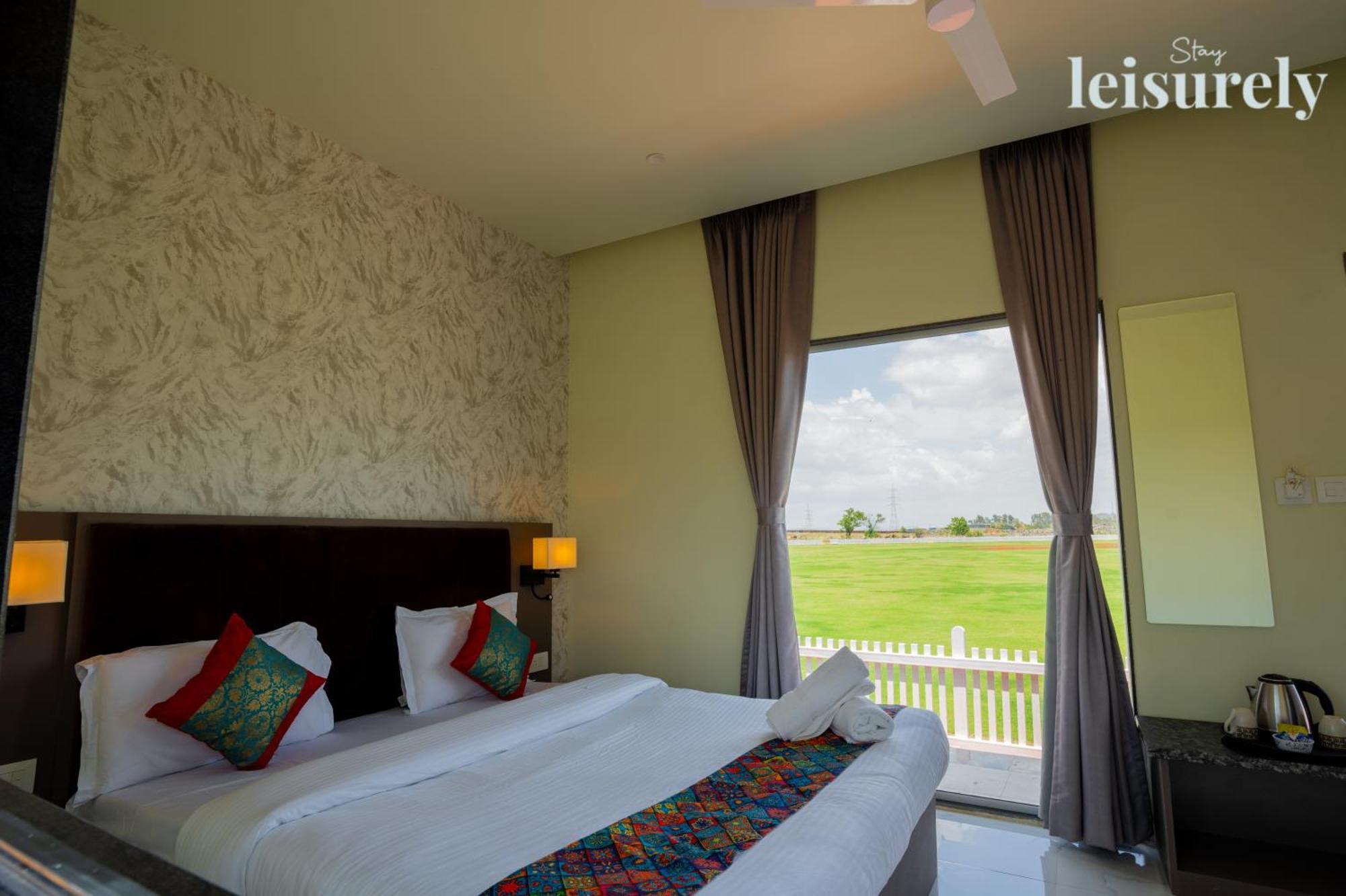 Leisurely - Pavilion By The Hills, - Stadium View 3* Lonavala