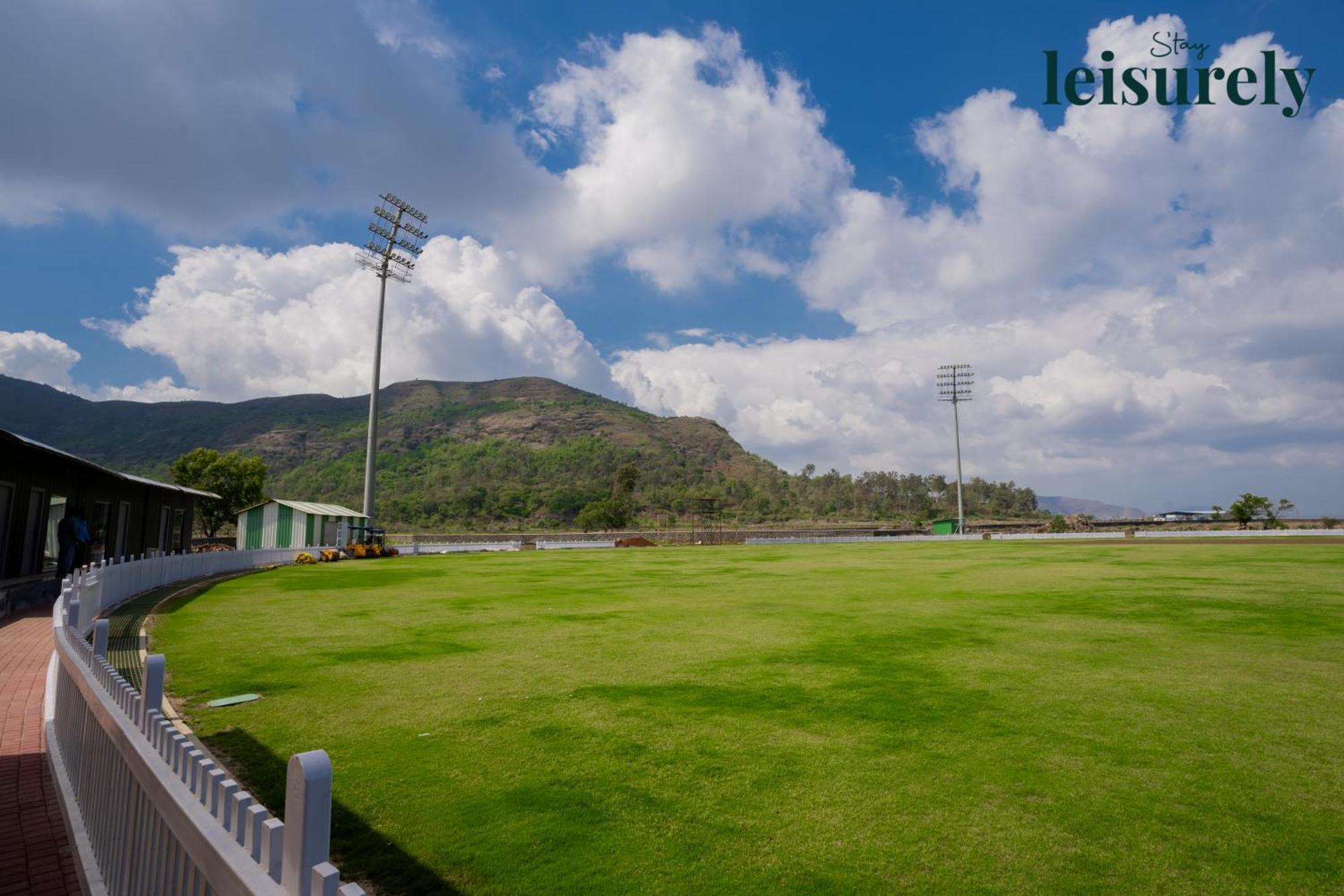 Hotel Leisurely - Pavilion By The Hills, - Stadium View 3*