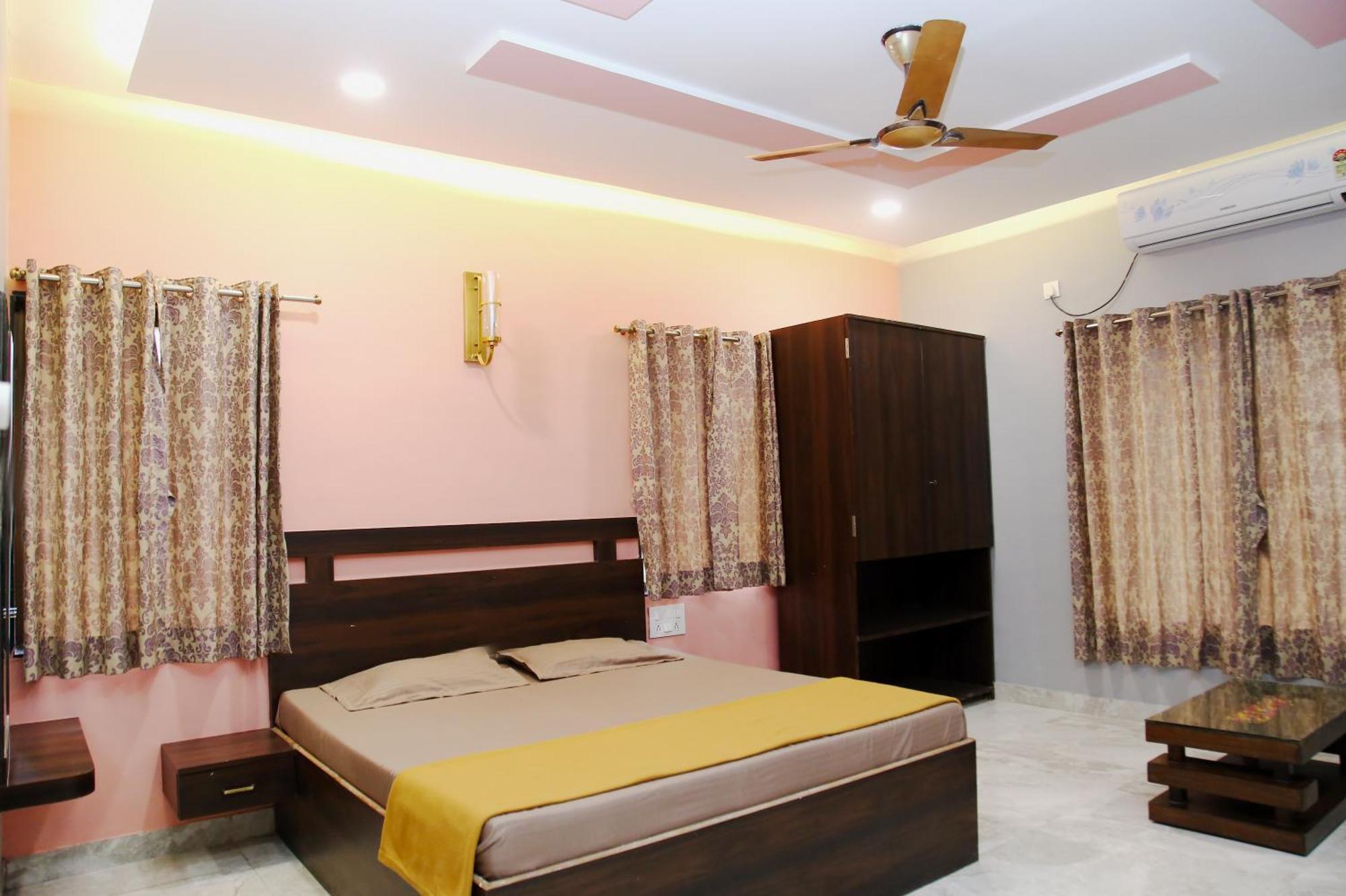 Royal Escape * Lonavala