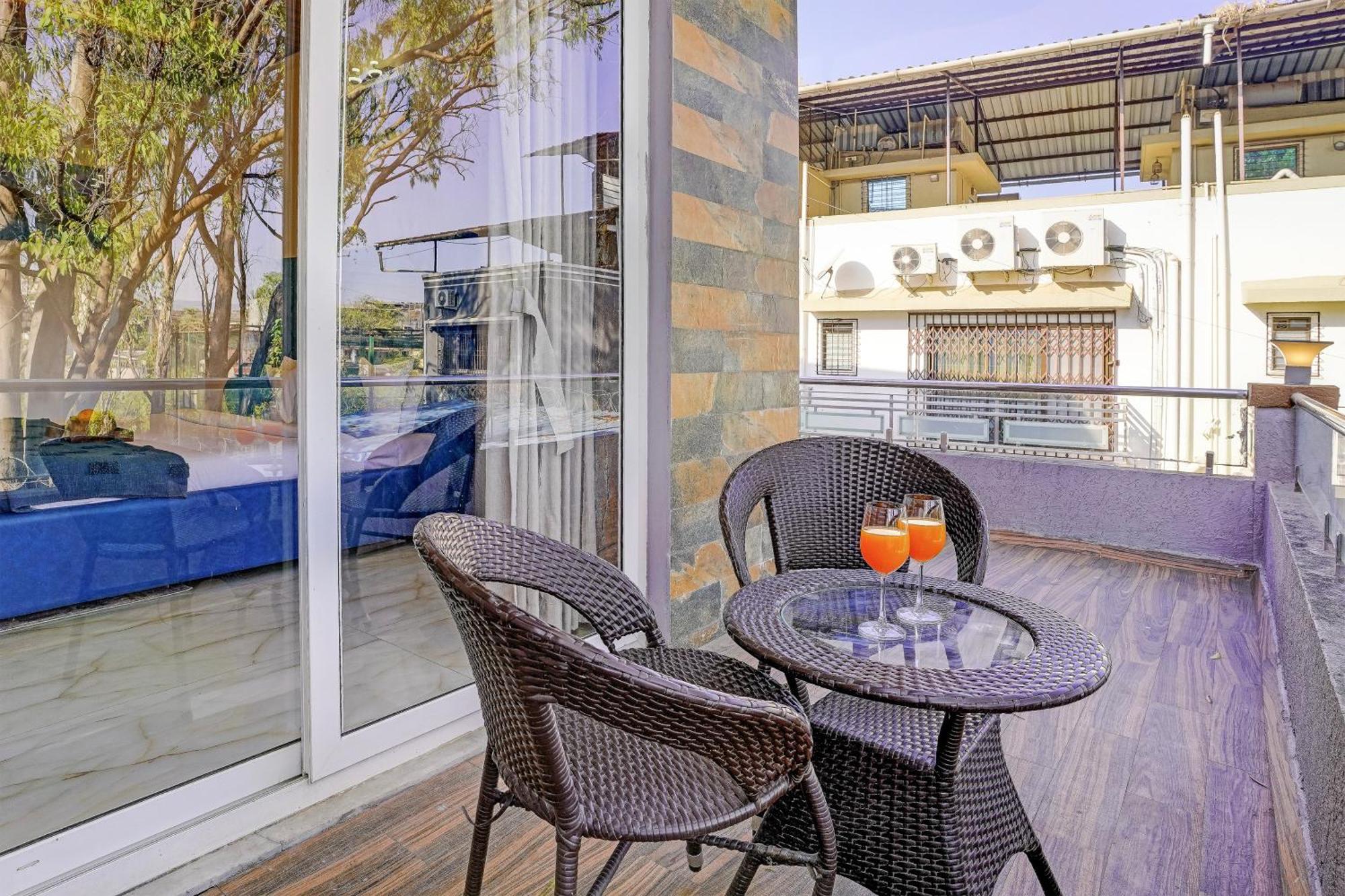 Alaya 4 Bhk With Poolside Gazebo & Garden - Nest Villa