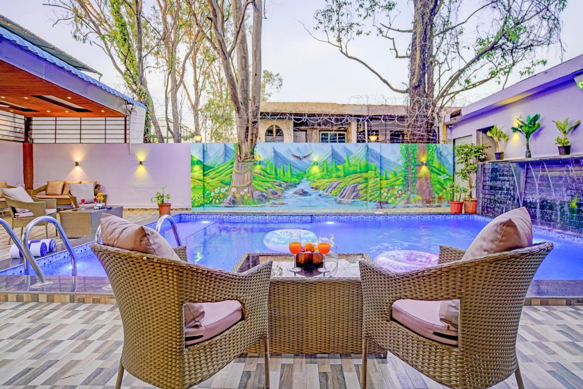 Villa Alaya 4 Bhk With Poolside Gazebo & Garden - Nest *