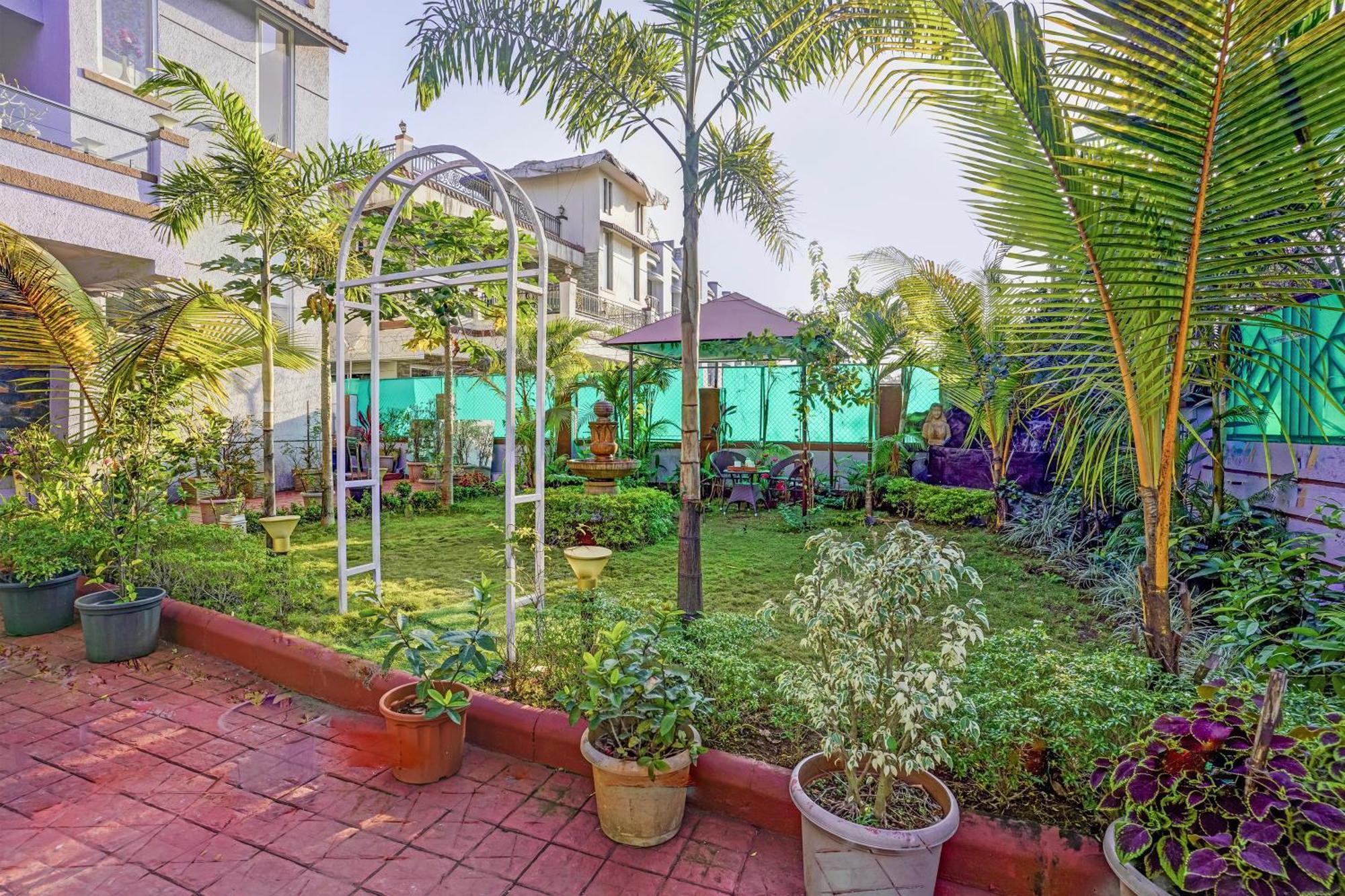 Alaya 4 Bhk With Poolside Gazebo & Garden - Nest Villa Lonavala