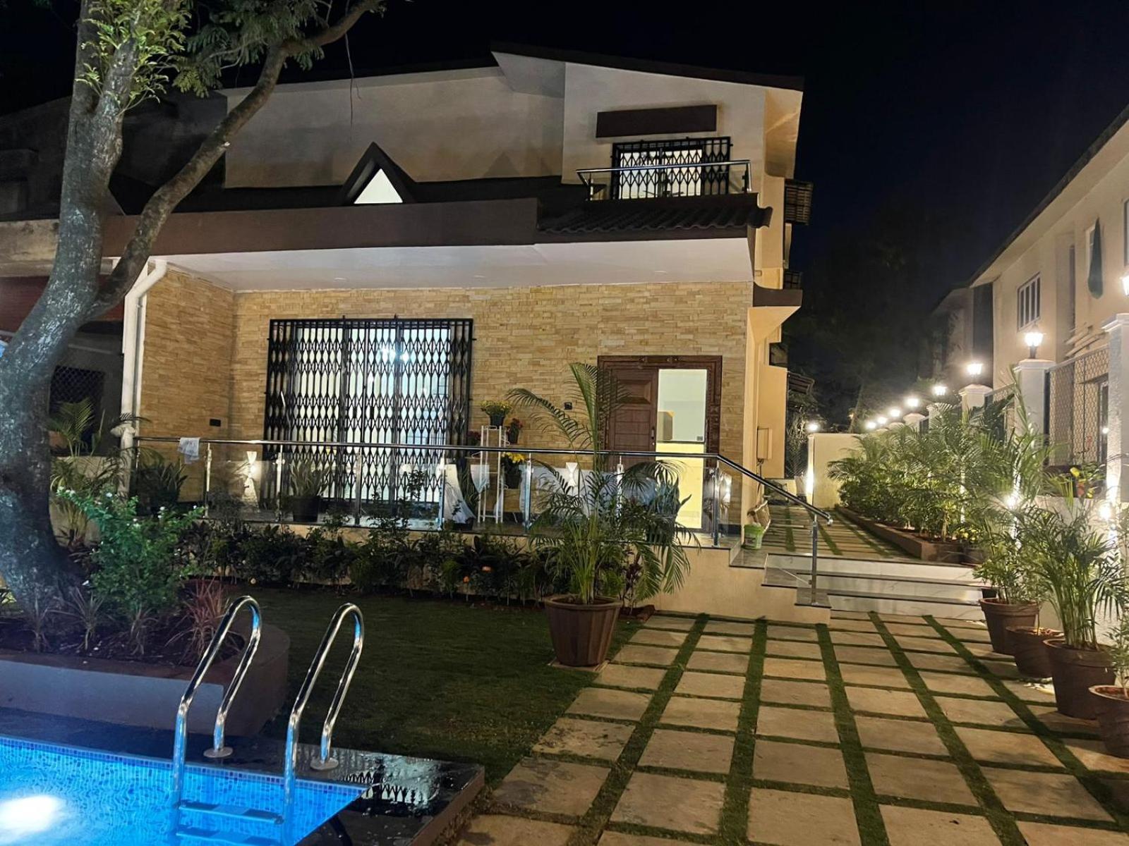 Mannat With Swimming Pool And Garden Lonavala