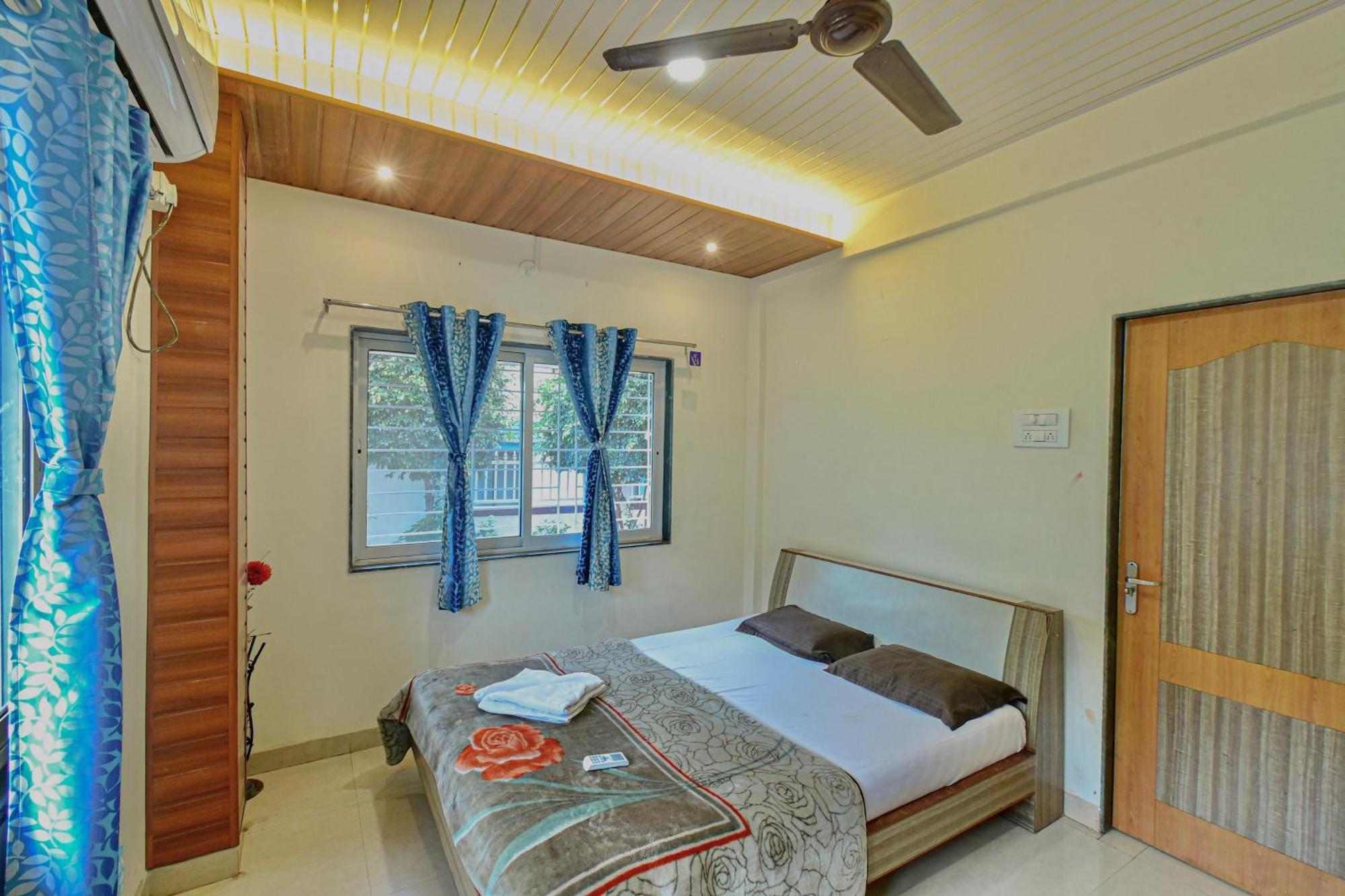 Aarya Guest house