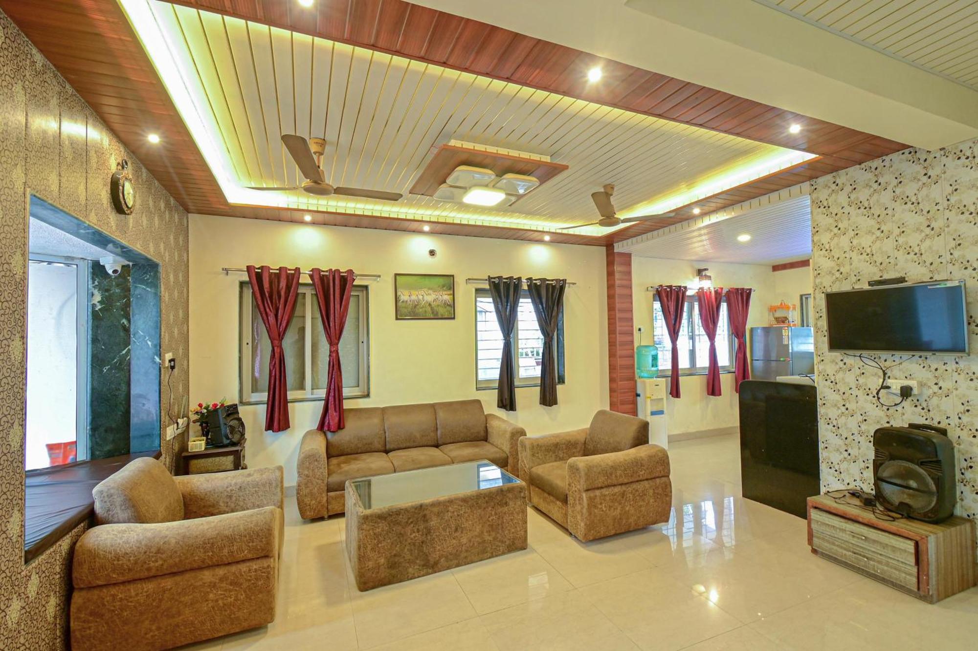 Aarya Guest house *
