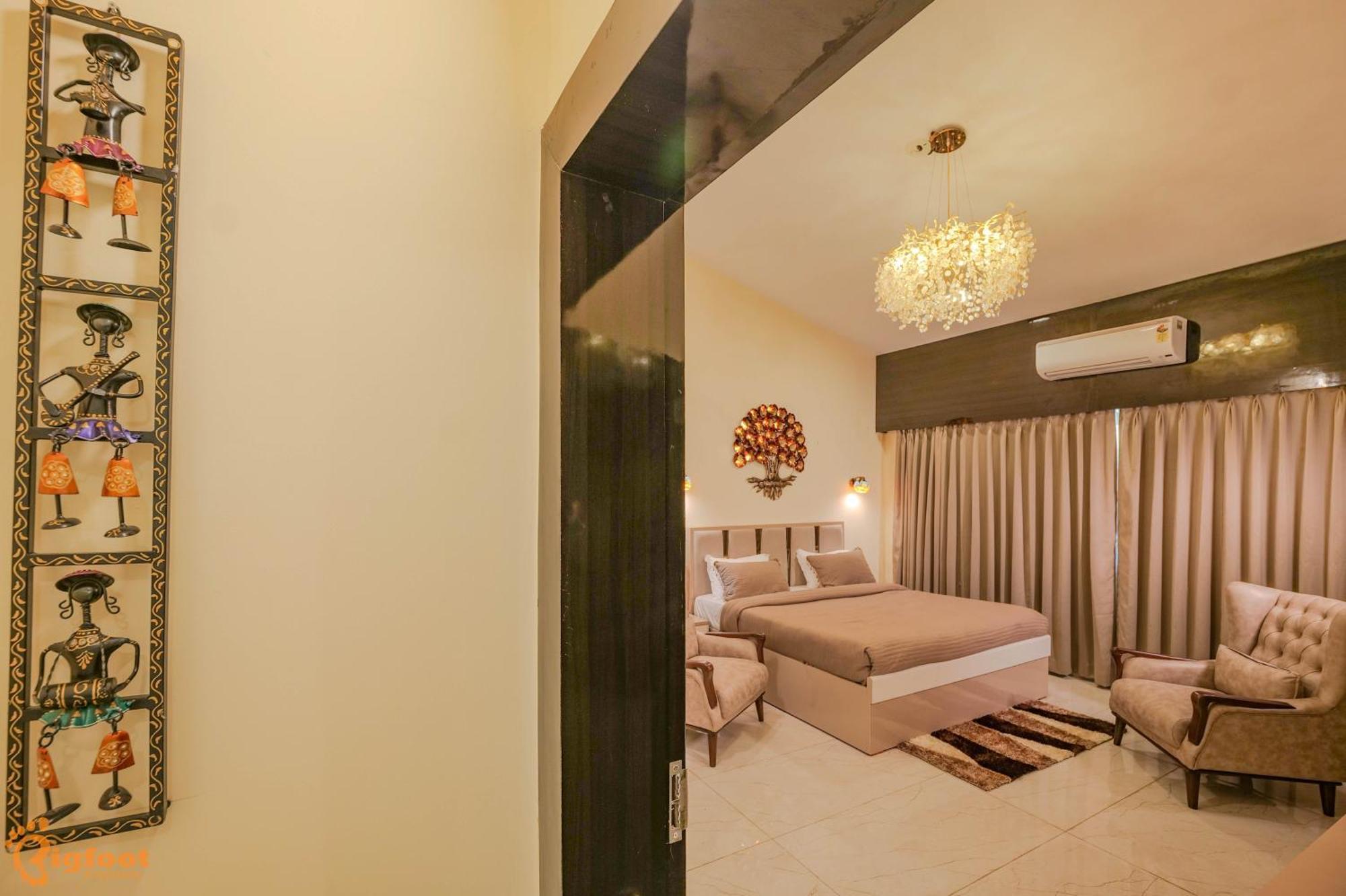 97 Royal Vista * Lonavala