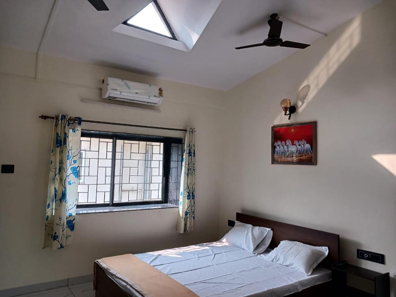 Lavish - 3 Bhk Pool With Lawn Villa *