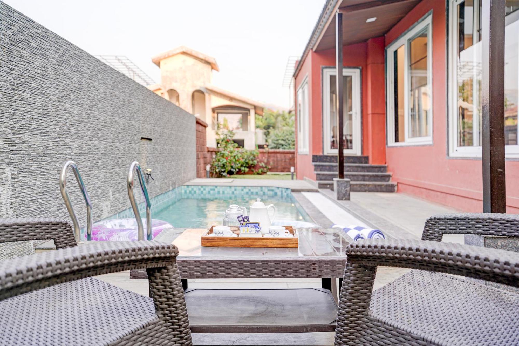 Elivaas 3 Bhk Aamy With Pvt Pool & Garden