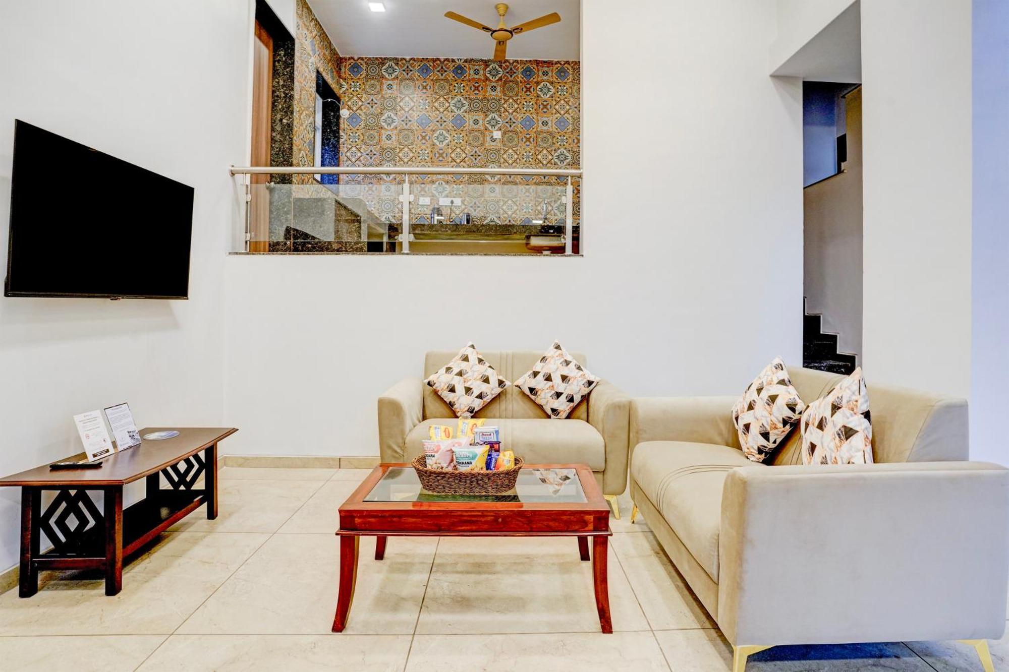 Elivaas 3 Bhk Aamy With Pvt Pool & Garden