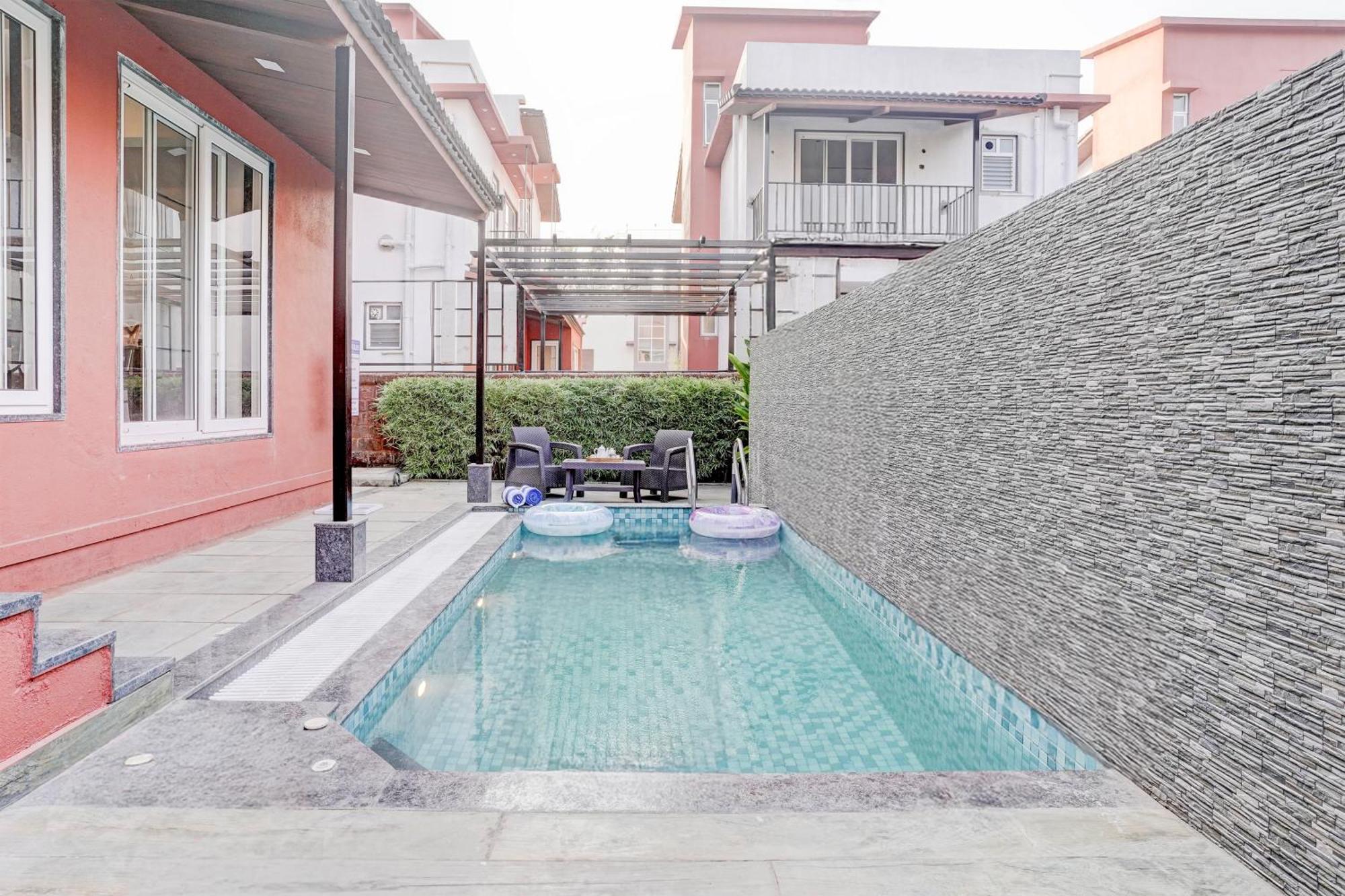 Elivaas 3 Bhk Aamy With Pvt Pool & Garden Lonavala