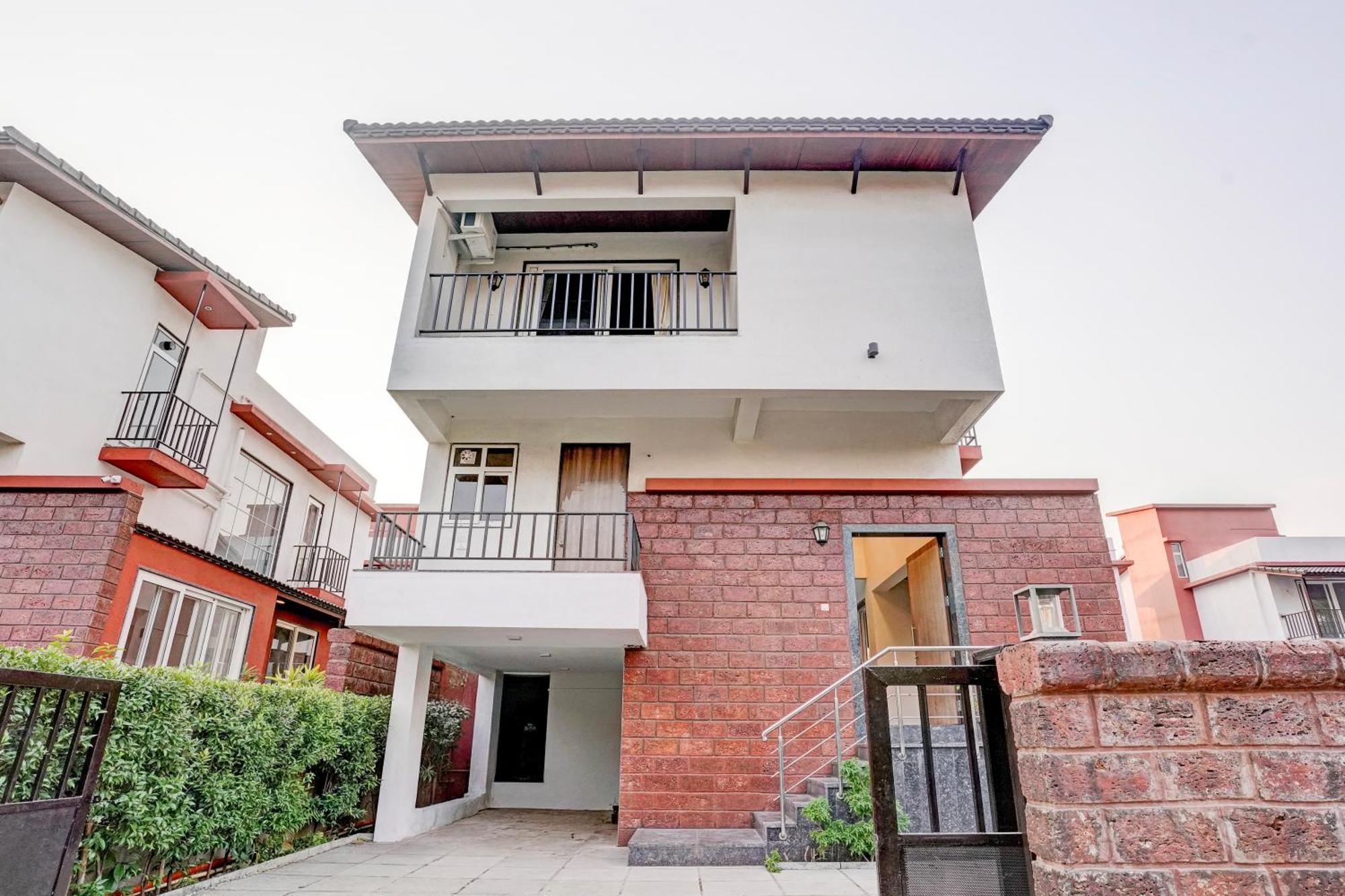 Elivaas 3 Bhk Aamy With Pvt Pool & Garden * Lonavala