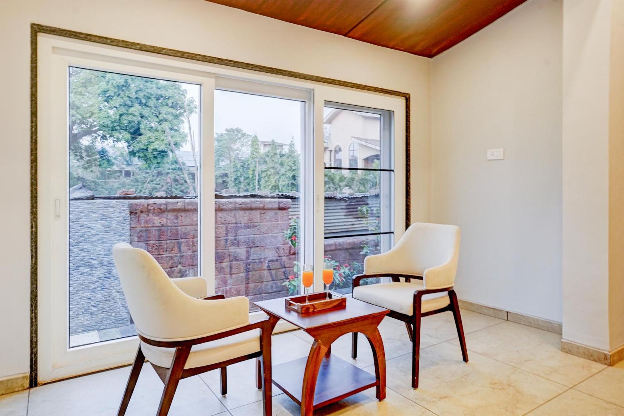 Elivaas 3 Bhk Aamy With Pvt Pool & Garden *