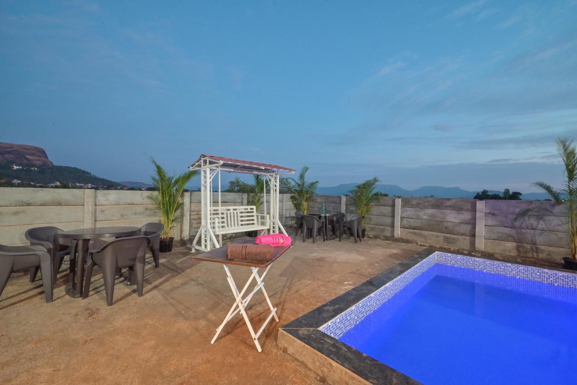 Ll Empyrean Ll Leoncino Ll Largest Pool Ll Ac Ii Open Space Ii Mount View Ii Villa *