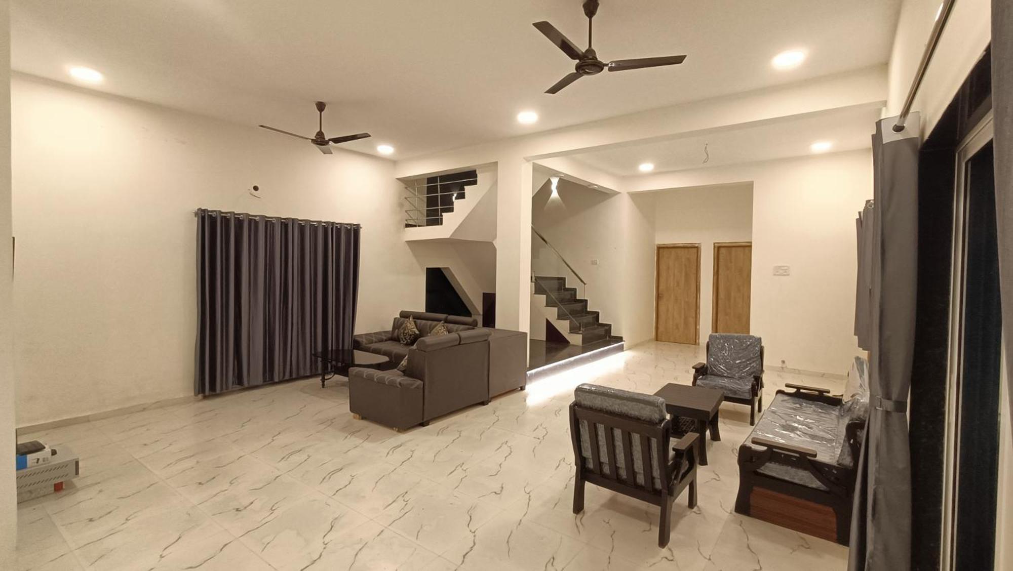 24 Queens Lonavala