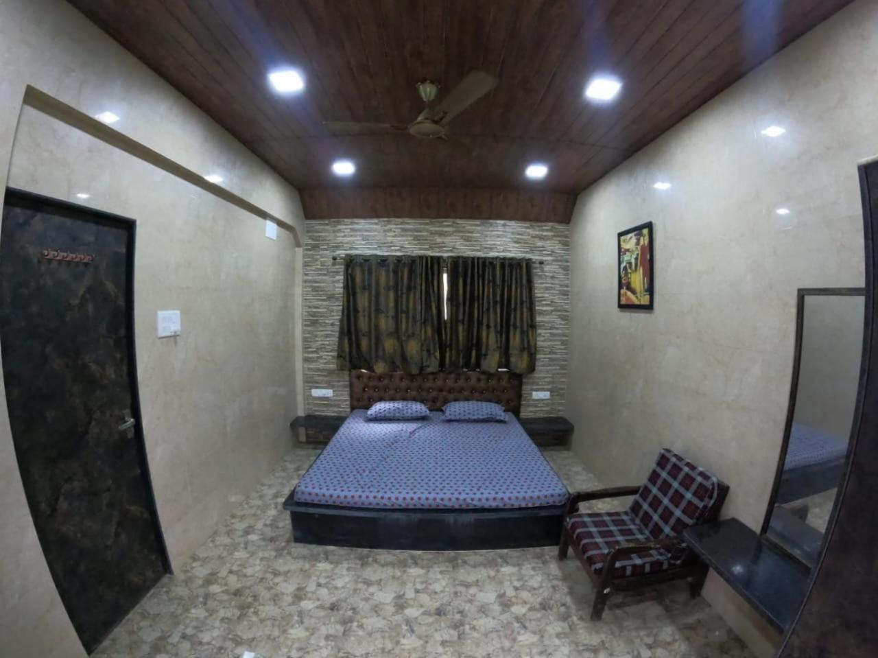 Enclave 6bhk Villa *