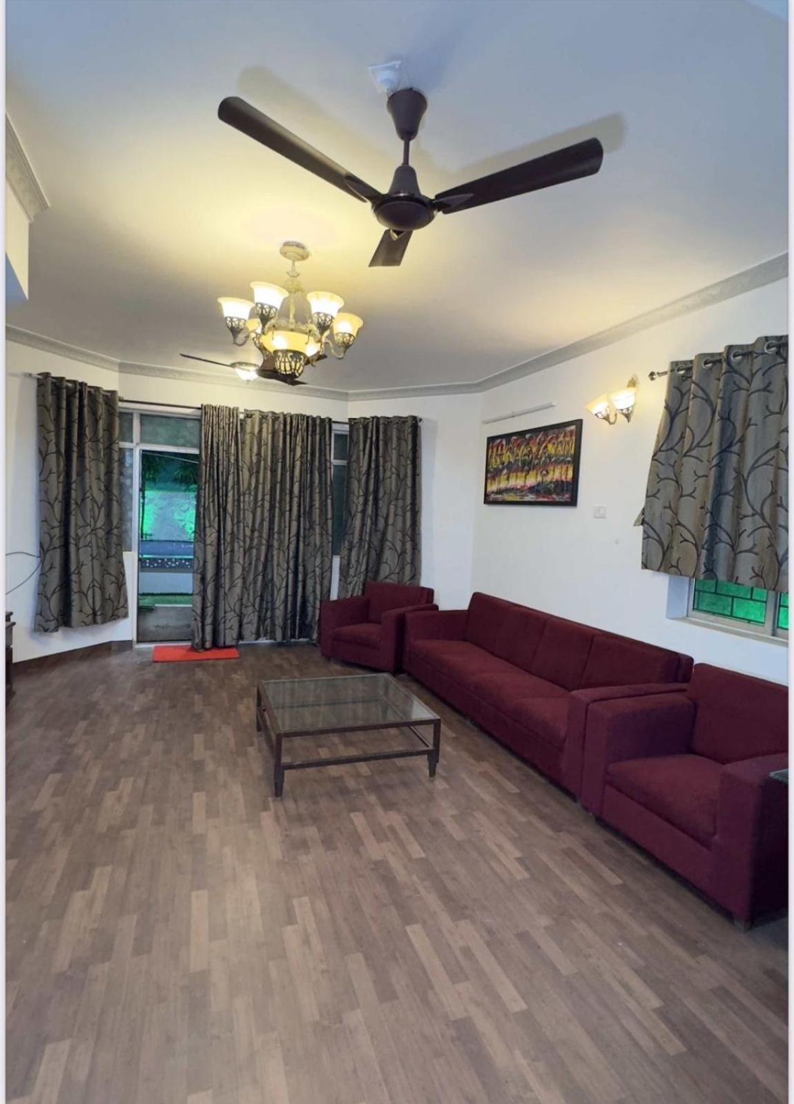 Enclave 6bhk Villa