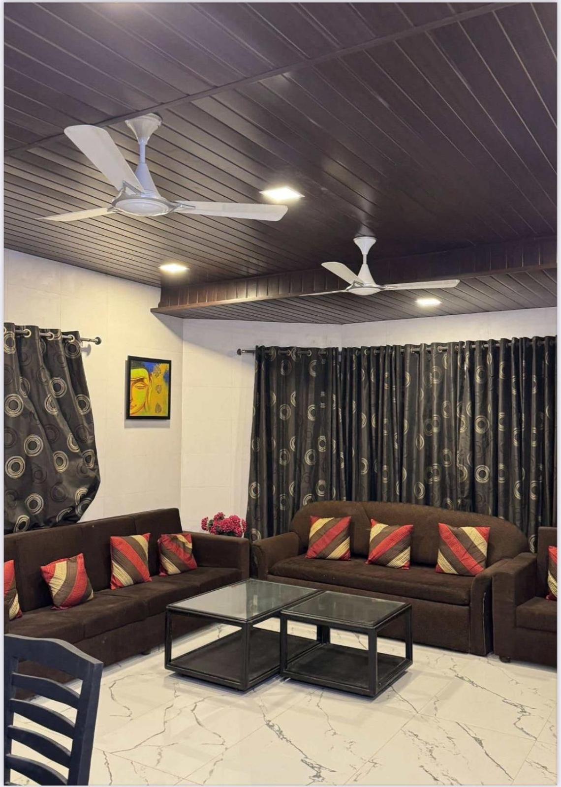 Villa Enclave 6bhk