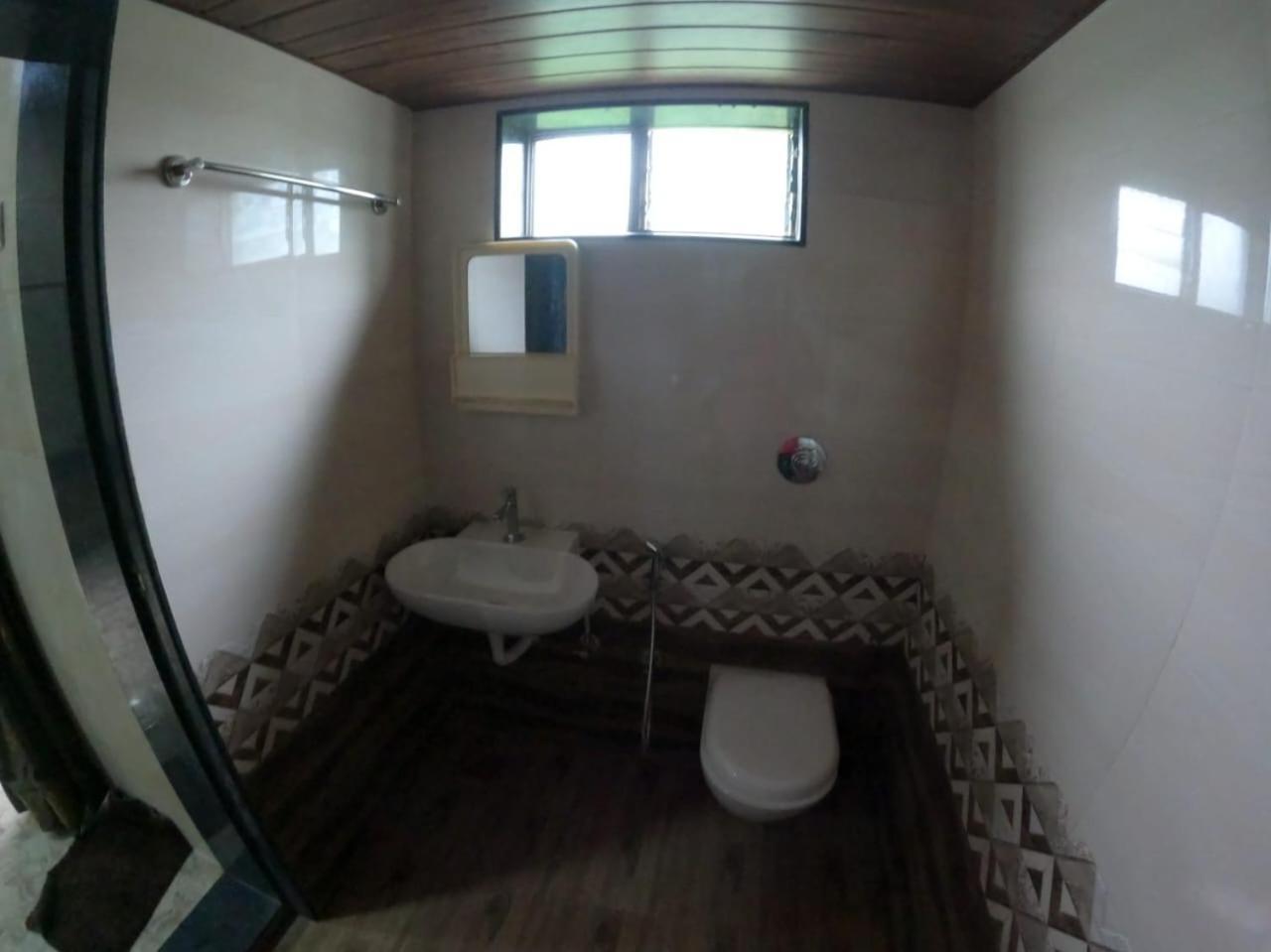 Enclave 6bhk *