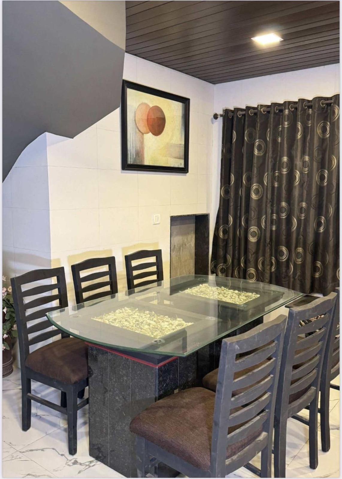 Enclave 6bhk