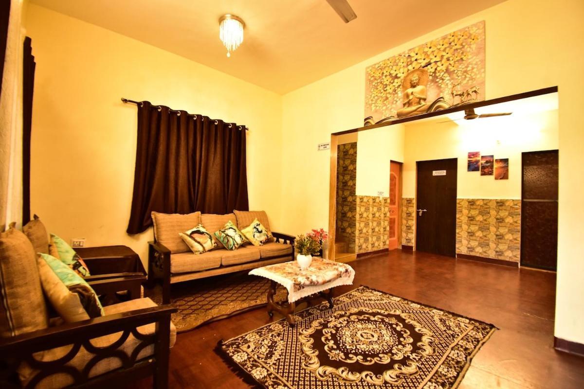 4bhk Private Pool - Mars