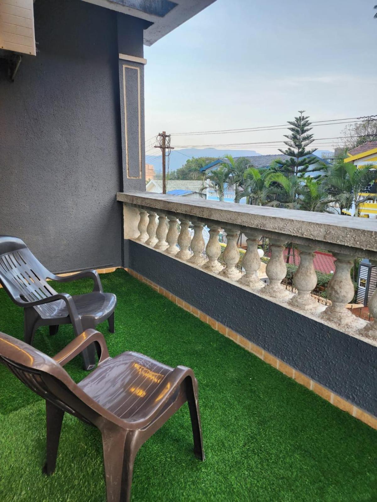 Villa 9pm L Snooker Tab L Swimming Pool L Bbq I Ac L 3bhk Lonavala