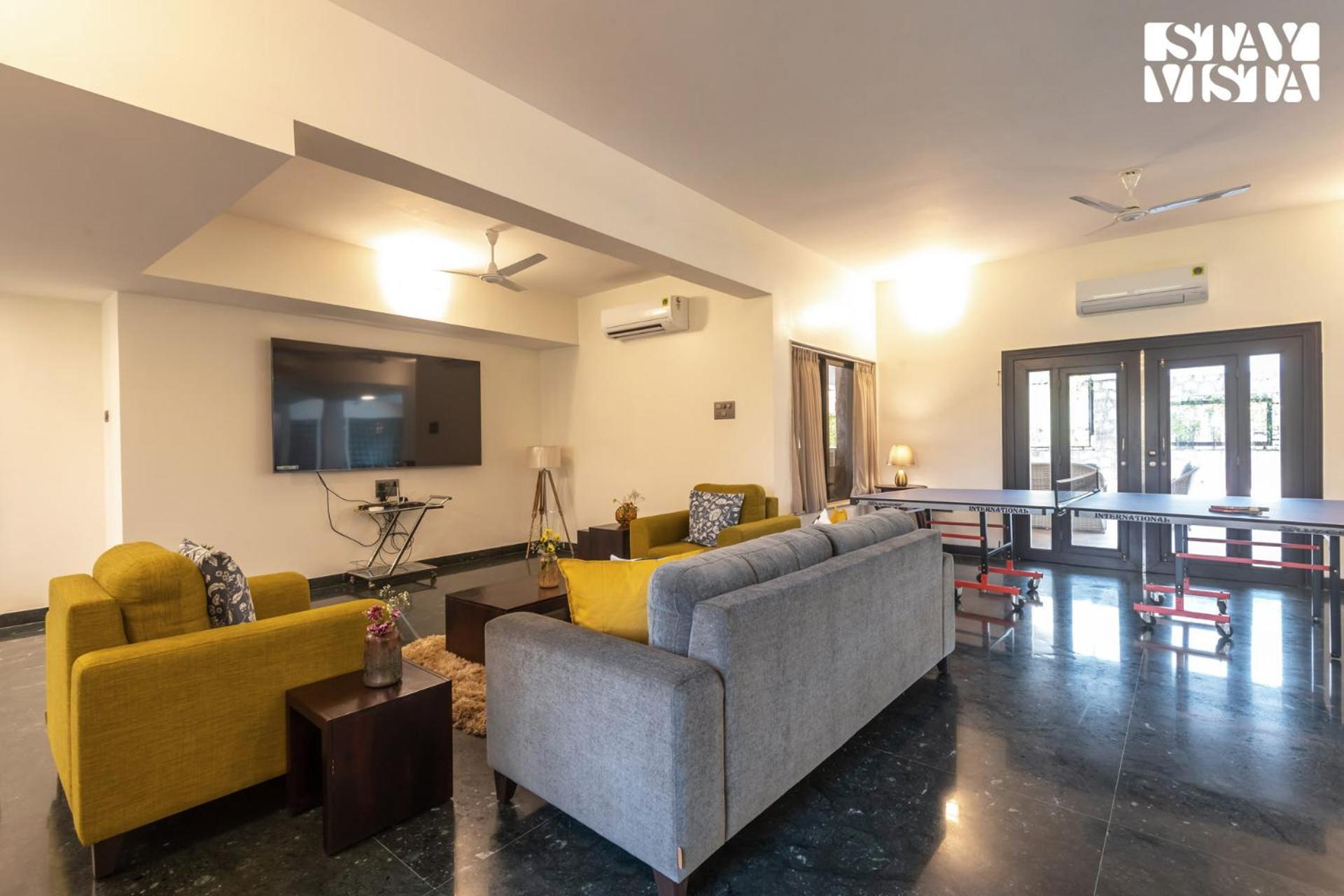 Stayvista At Seraphim Peak With Pool & Views Lonavala