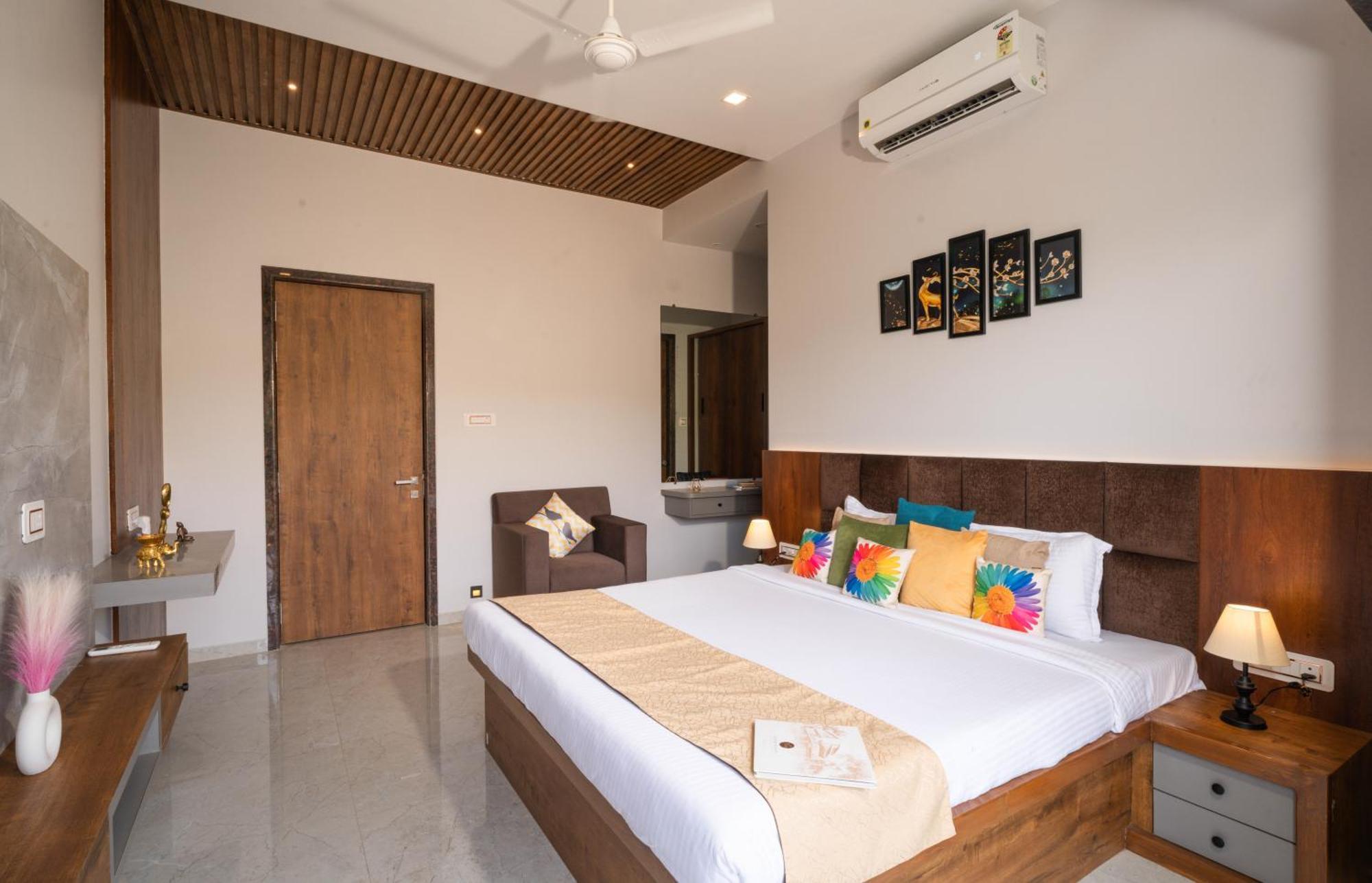 Seven Sands I Forest Pool One I 6 Bhk