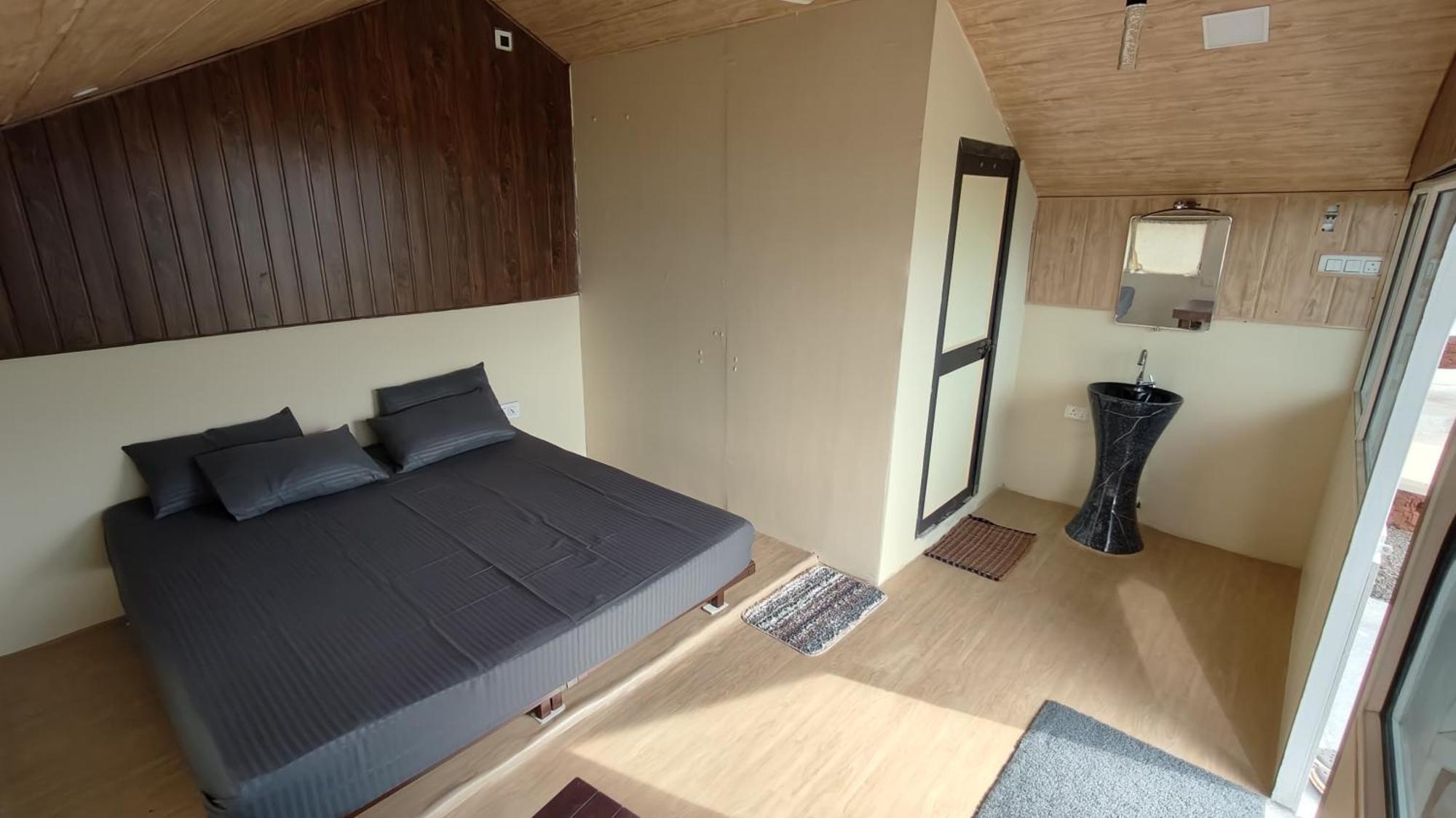 Shelby Pawana & Tents Campsite Lonavala