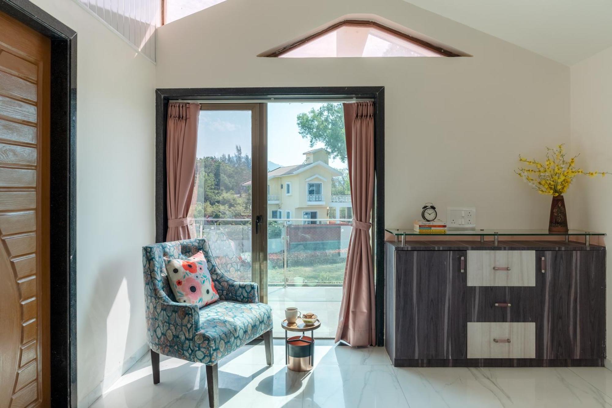 Holiday home Utopia - Luxe 4bhk With Swimming Pool *