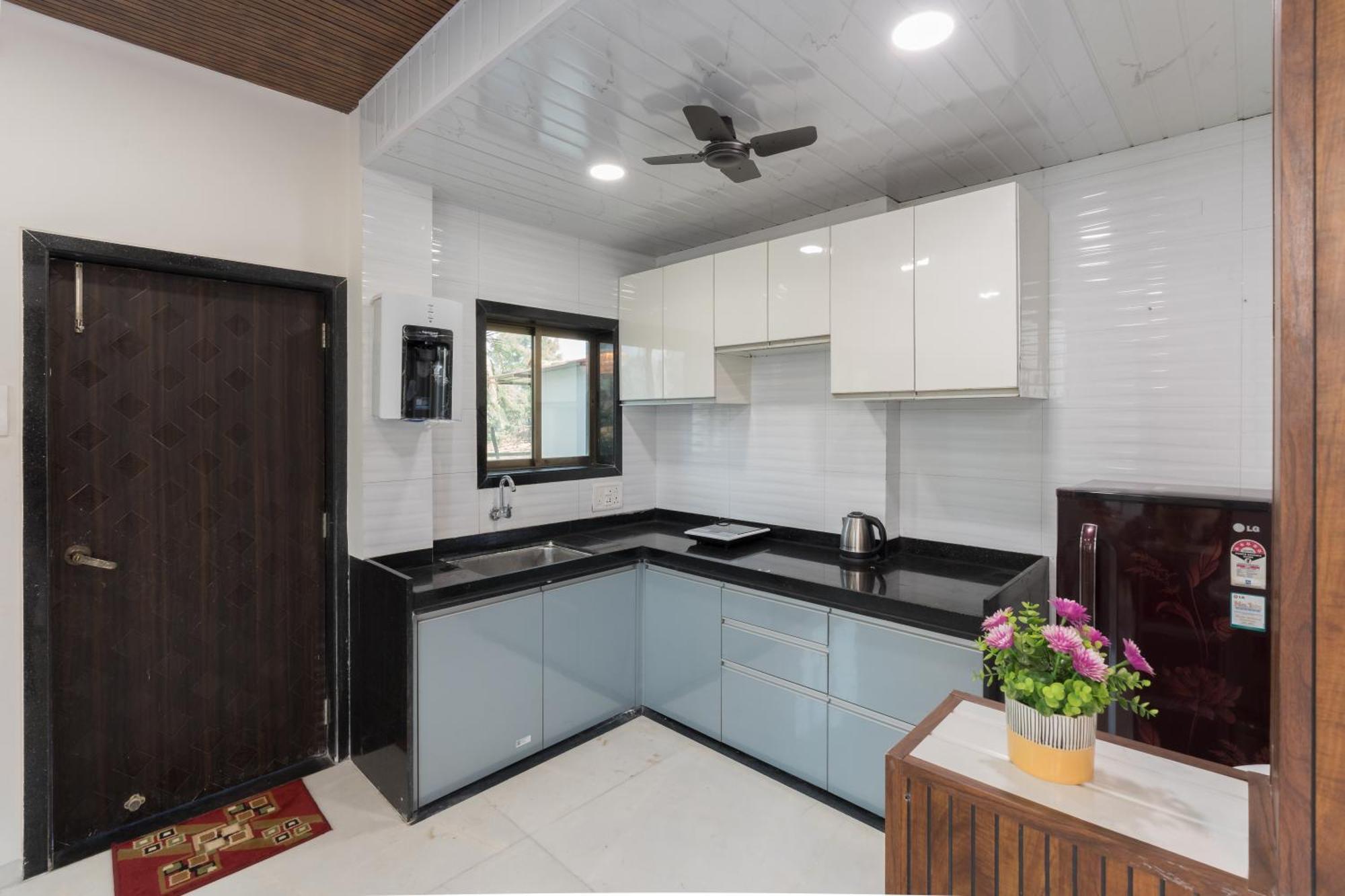 Utopia - Luxe 4bhk With Swimming Pool Holiday home Lonavala