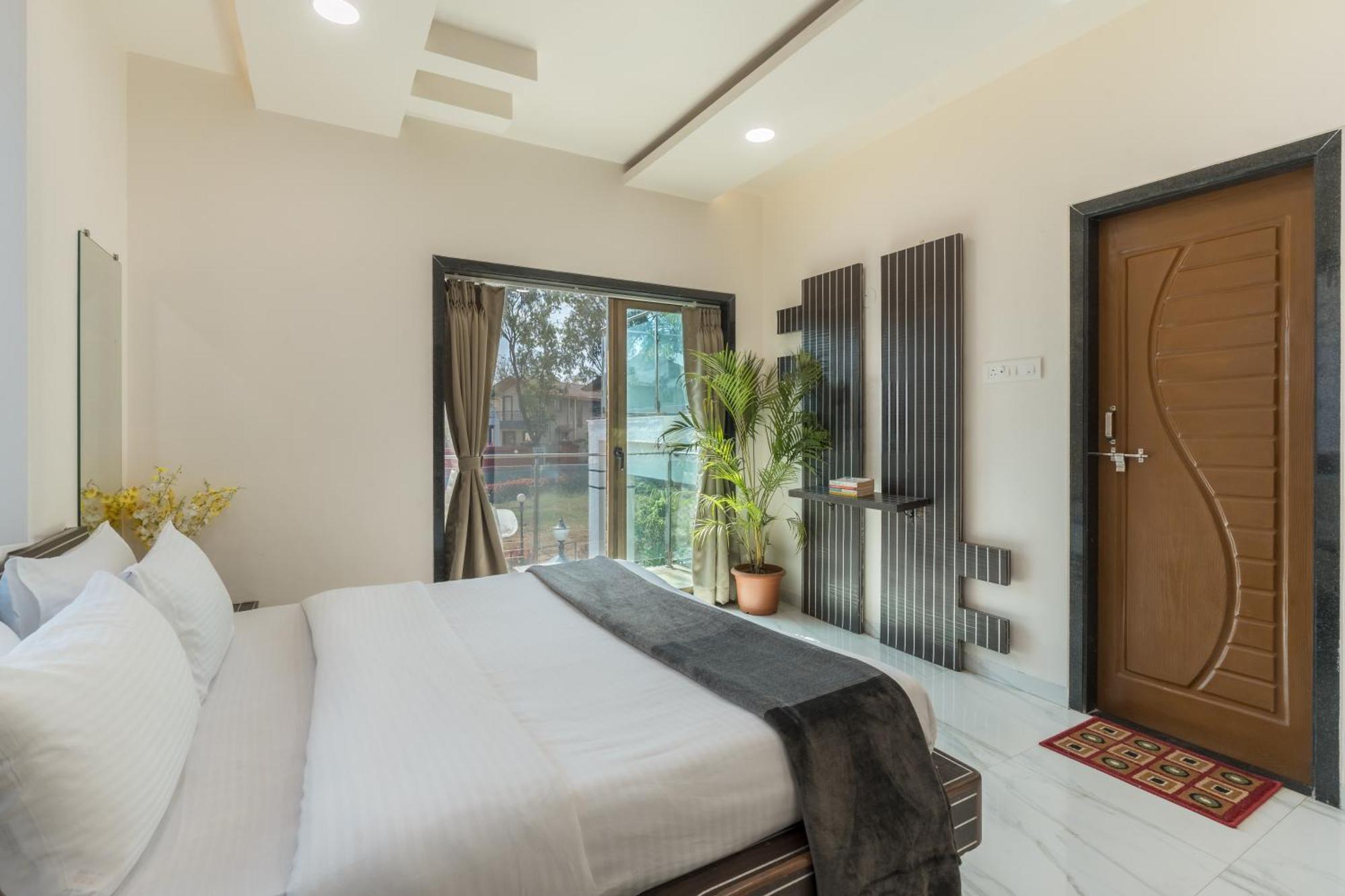 Holiday home Utopia - Luxe 4bhk With Swimming Pool