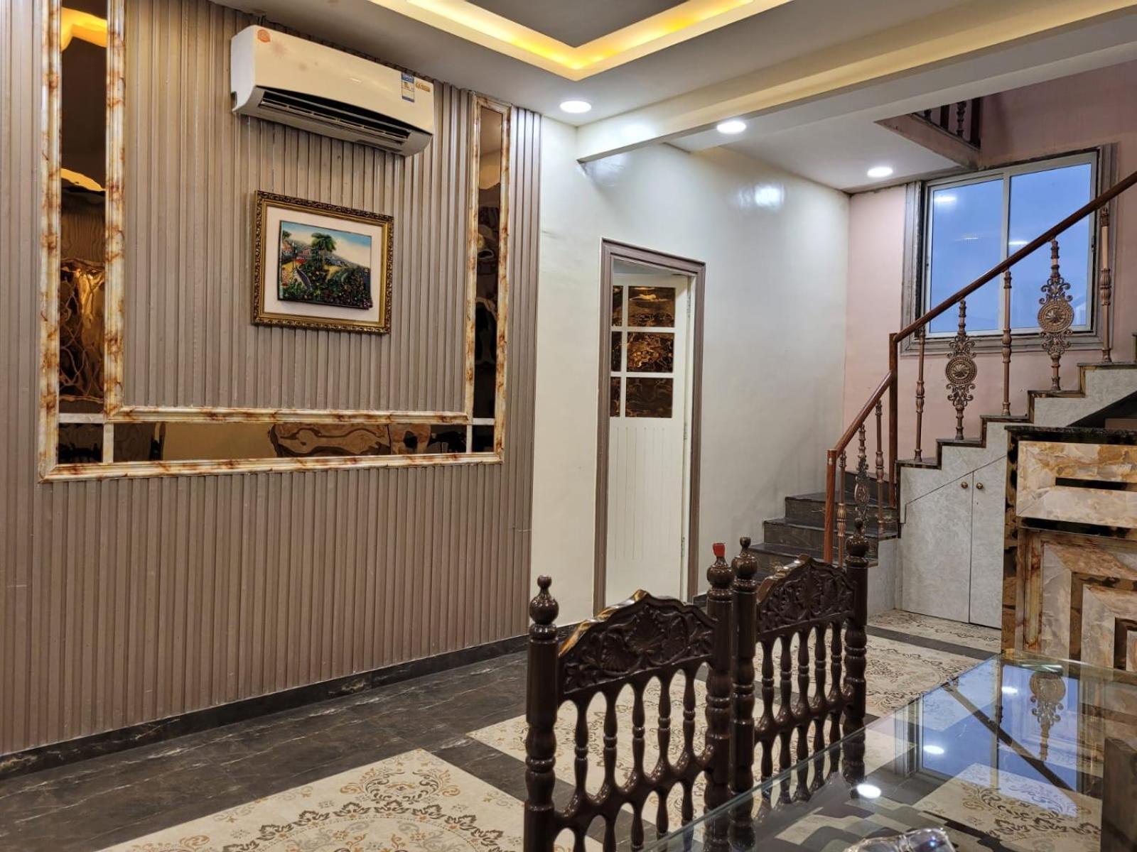 Villa Daksh Enclave Premium Pool By Voye Homes *