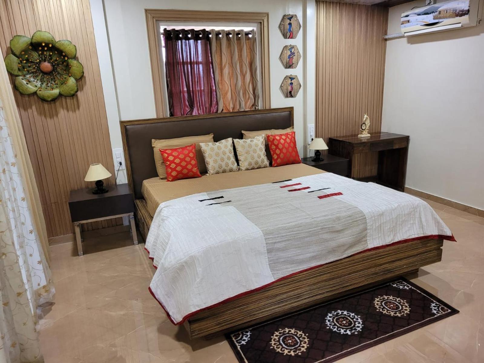 Daksh Enclave Premium Pool By Voye Homes Villa *