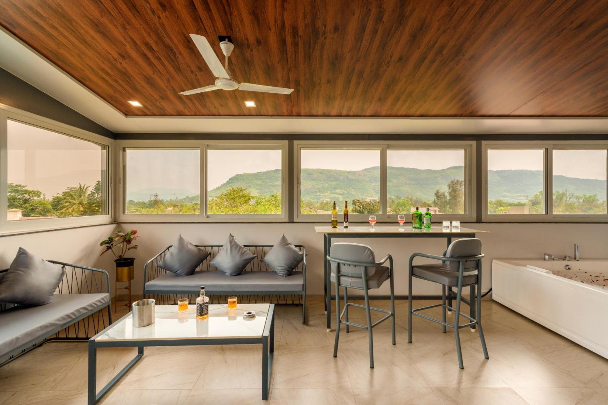 Forest Pool Two 6 Bhk Private Pool Villa *
