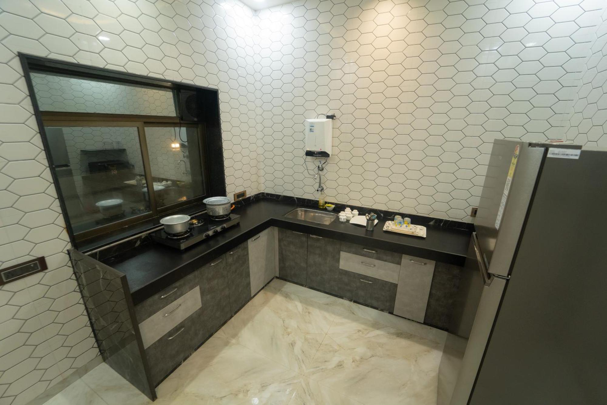 Villa Royal - 6bhk Luxury With Heated Pool And Turf *
