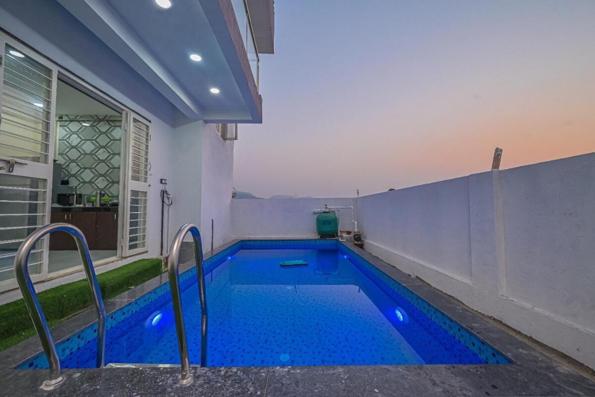 Ivy Sapphire 4bhk With Pool Near Ekvira Devi Temple