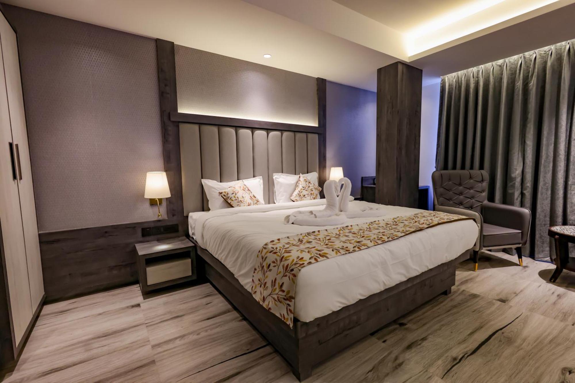 Hillberry Hotel 3*