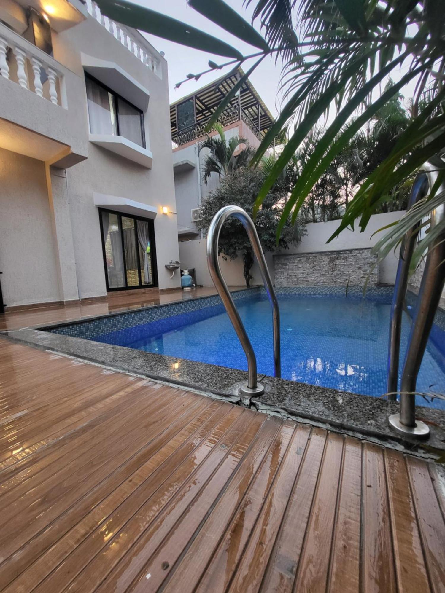 The Perfect Para Disco Big Pool Cricket Turf Villa Lonavala