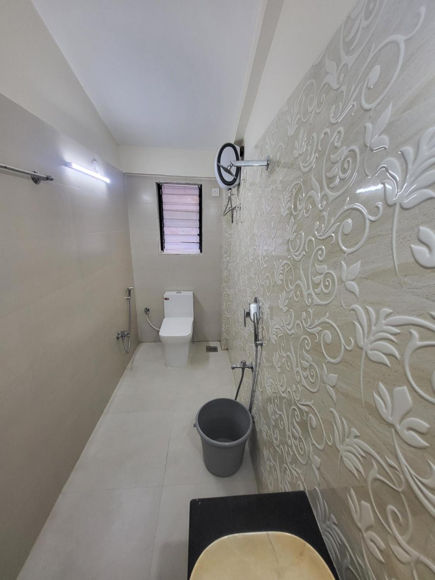The Perfect Para Disco Big Pool Cricket Turf * Lonavala