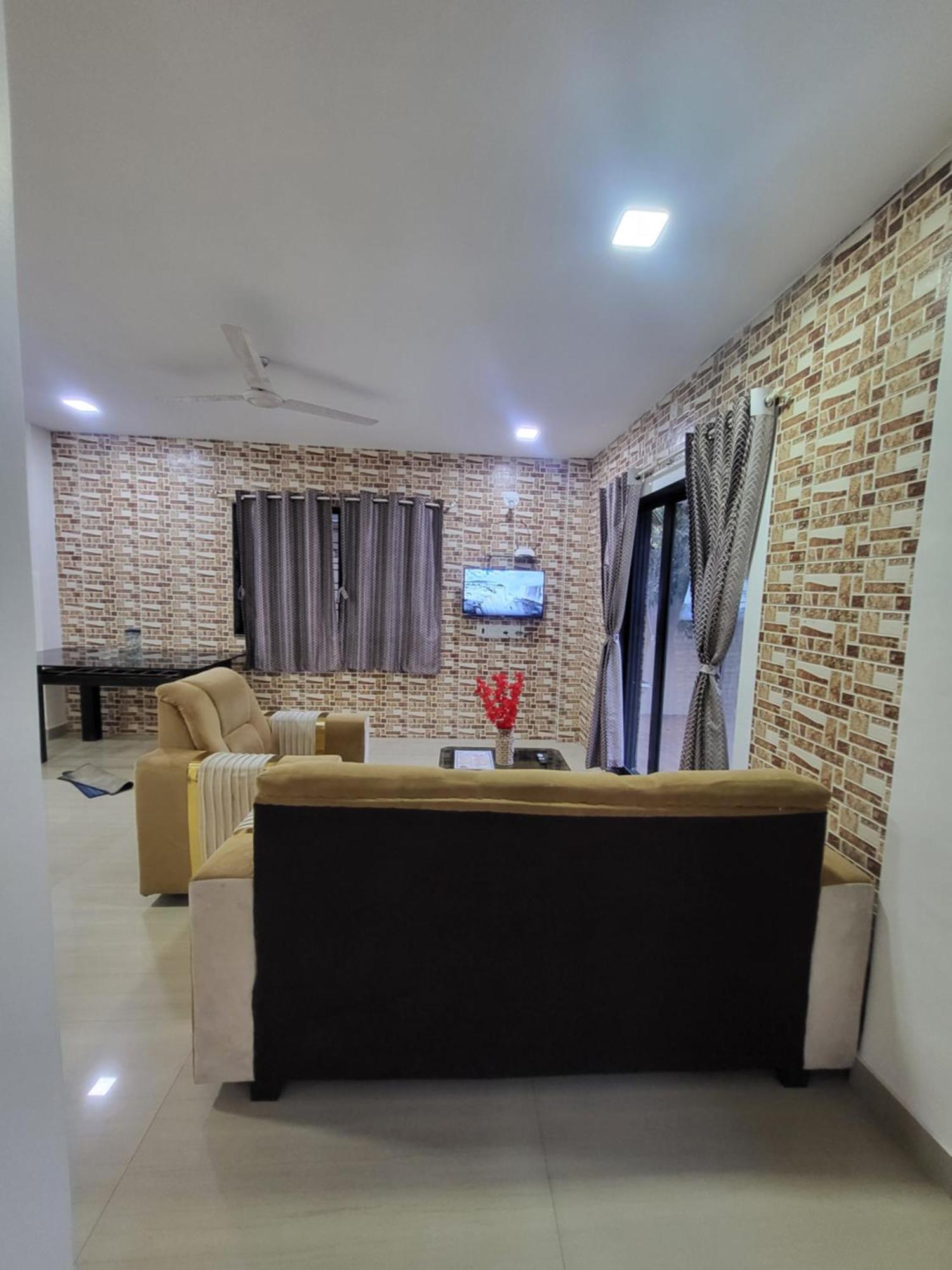 The Perfect Para Disco Big Pool Cricket Turf Villa *