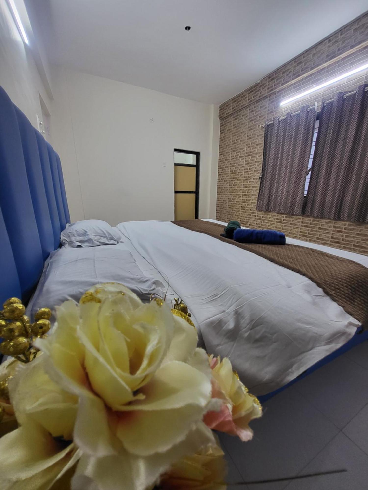 Villa The Perfect Para Disco Big Pool Cricket Turf Lonavala