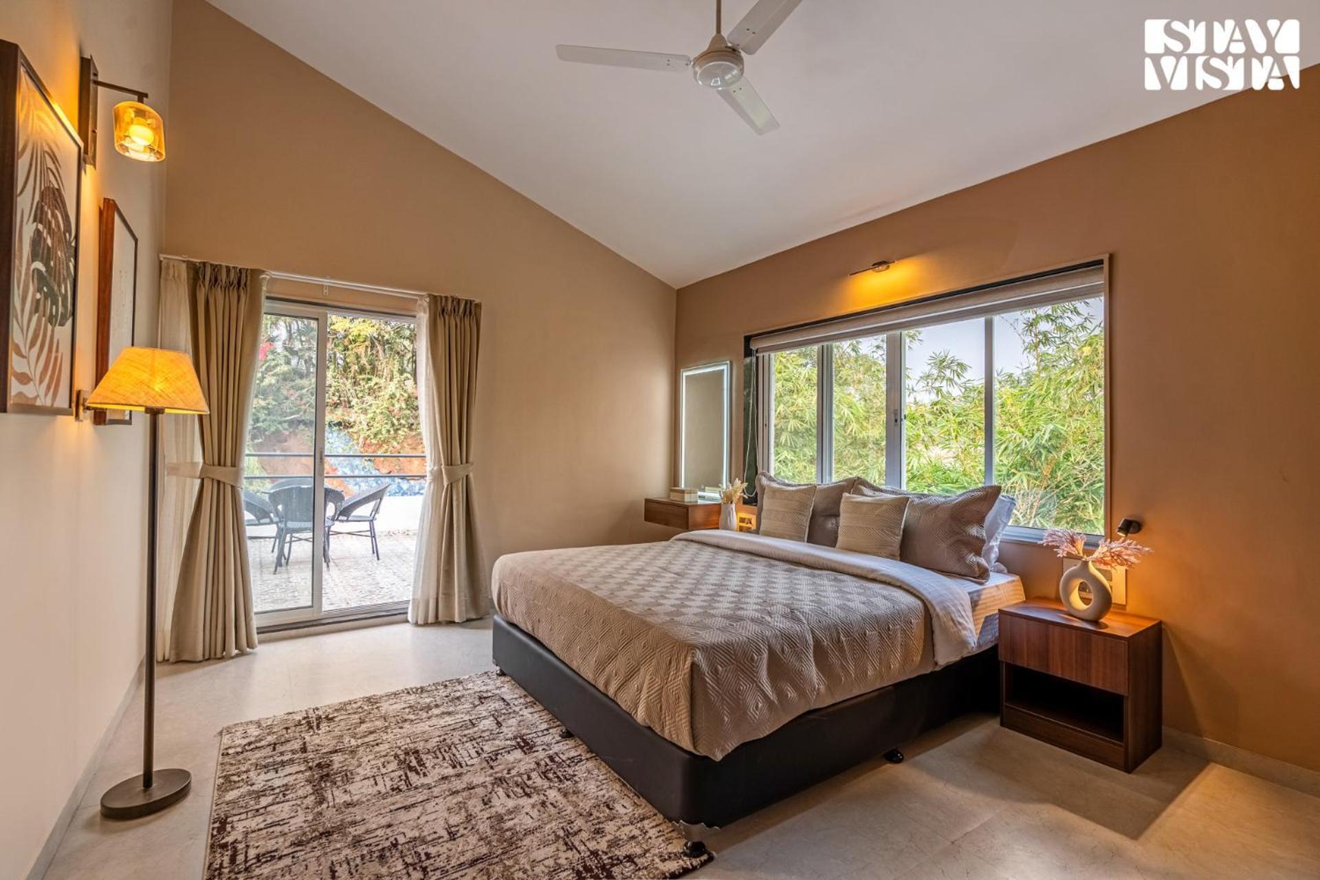 Villa Stayvista At Casa Elyra With Pool, Ac, Balcony