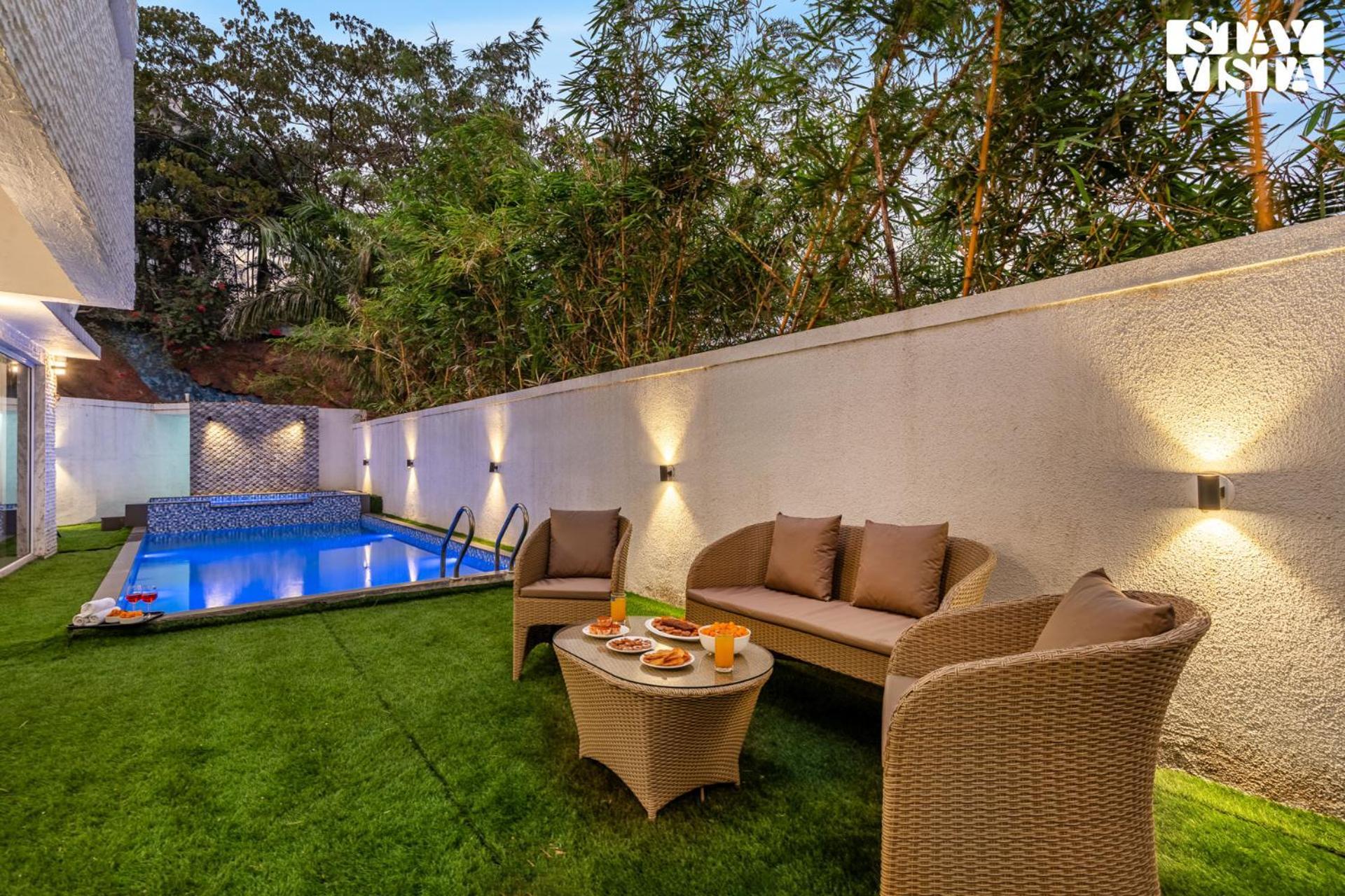 Stayvista At Casa Elyra With Pool, Ac, Balcony