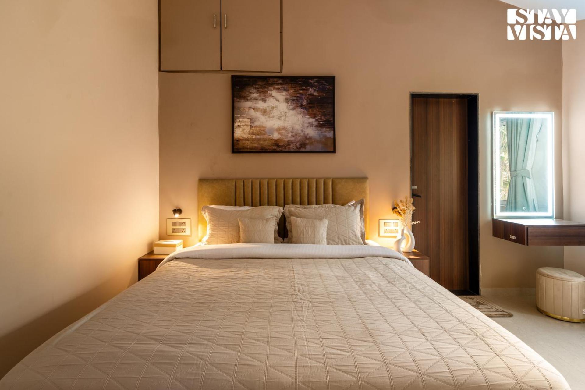 Villa Stayvista At Casa Elyra With Pool, Ac, Balcony *