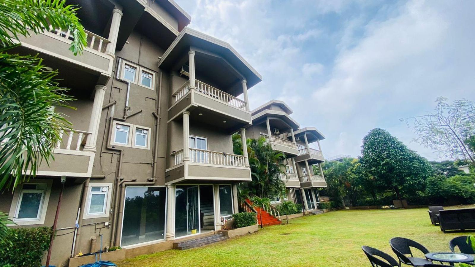Twin Tower 8 Bhk By Rubha Hospitality