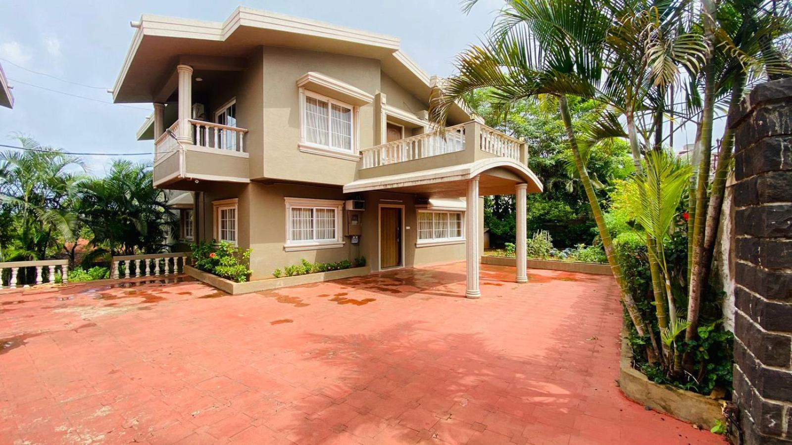 Twin Tower 8 Bhk By Rubha Hospitality
