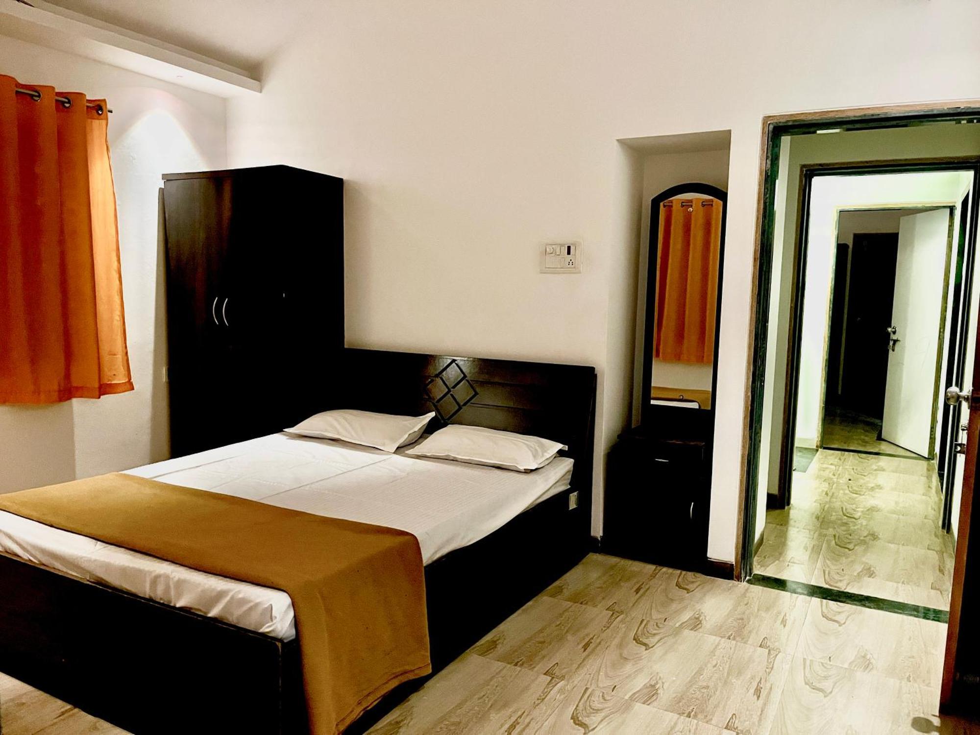 Blue Shark Ll 3 Bhk Ll Private Swimming Pool Ll *