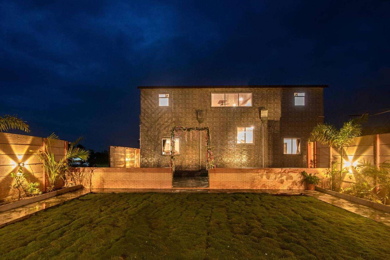 Villa Daksh Enclave Premium Pool By Voye Homes
